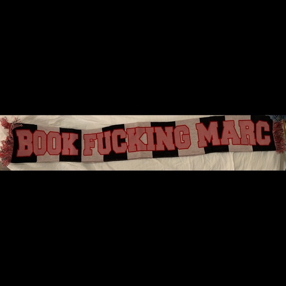 Marc Jacobs (Bookmarc) X House of Holland scarf: “Book F-cking Marc” - Picture 3 of 7